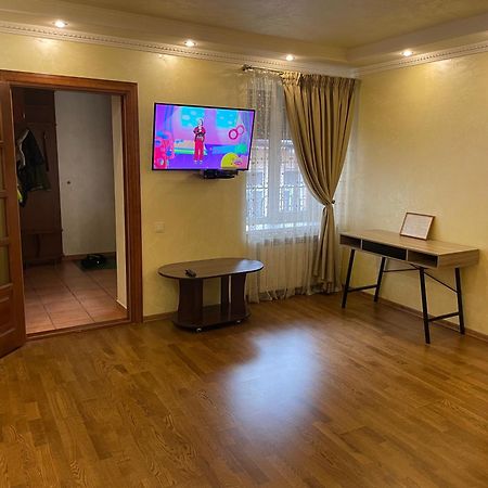 Apartment On Kostyushka 20 Lviv Exterior foto